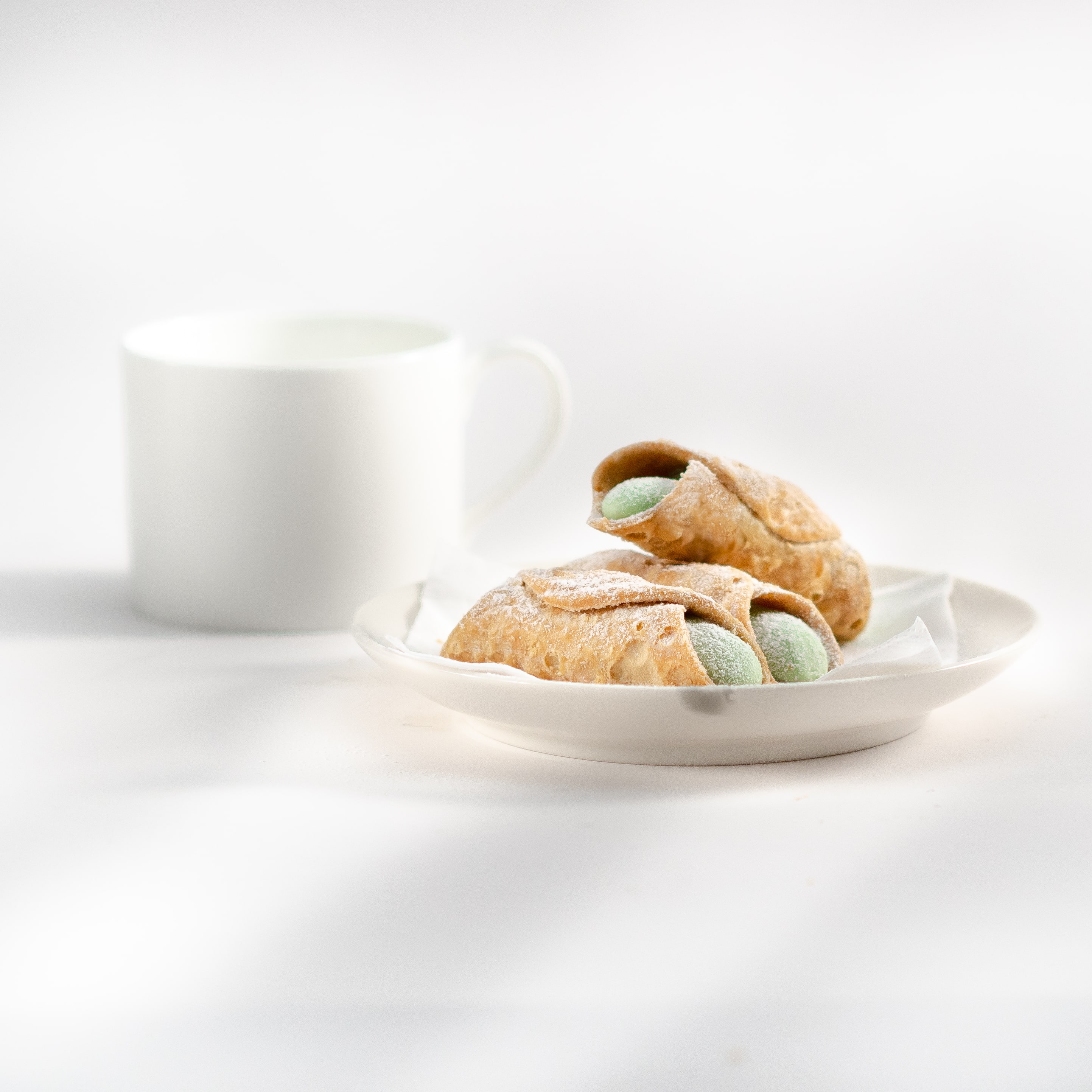 Puro Gourmet Sicilian Cannoli with Pistachio Cream